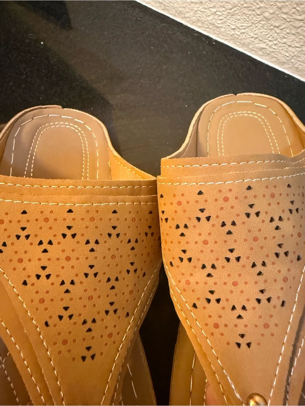 Mayberry Tan Women’s Sandals